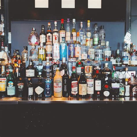 best drinks to order at a bar for guys